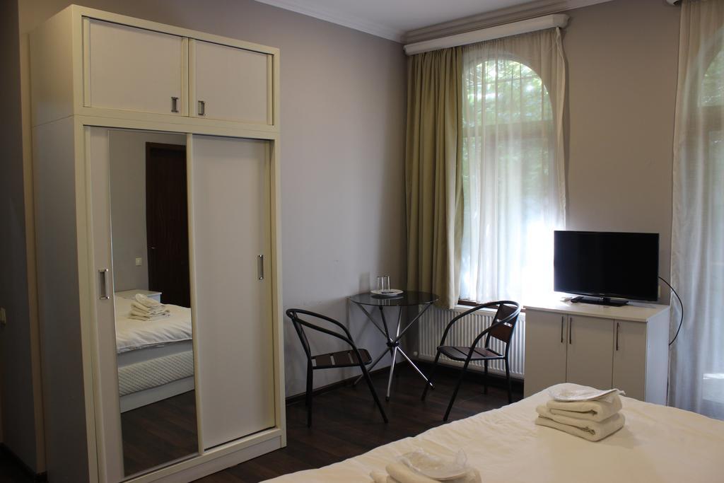 Point Hotel Tbilisi Exterior foto